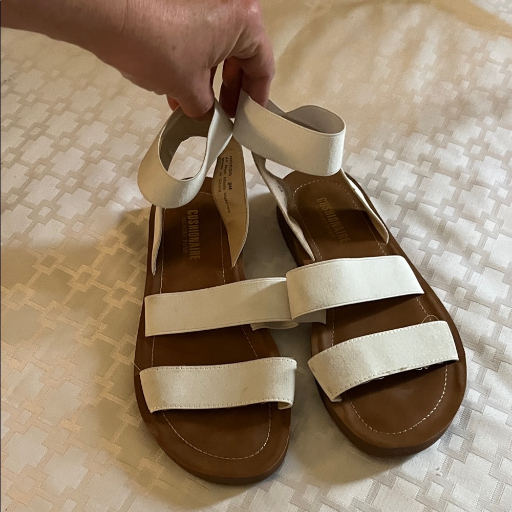 Sandals - Picture 2 of 4